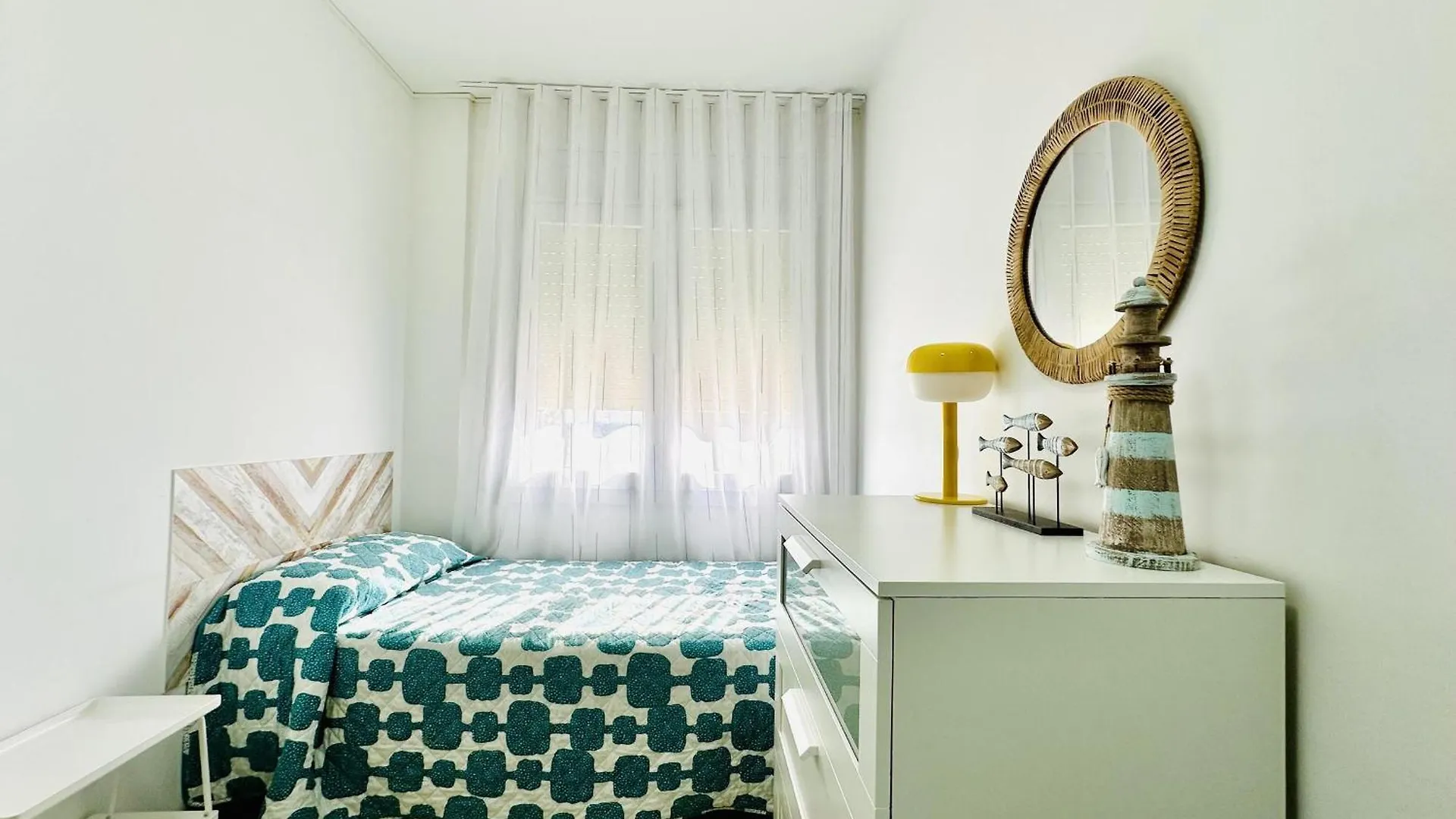 Apartamento Con Wifi Y Parking A 2ª Linea De Playa En Santa Margarita, Roses - Es-258-66